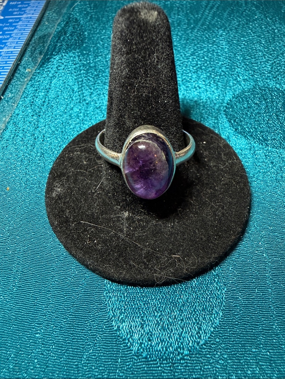 Silver plated Amethyst Oval Cabochon Ring - Purple